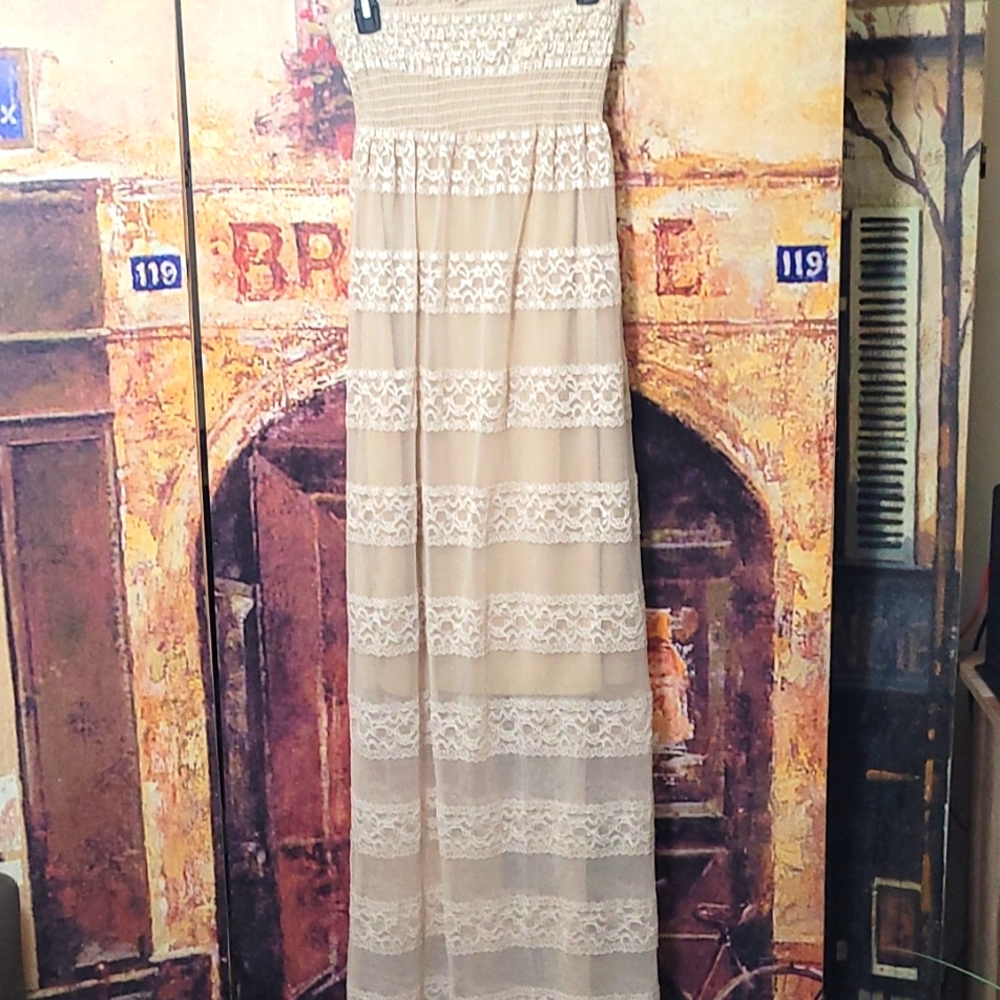 Long lace dress nice condition.